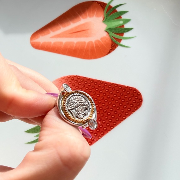 Silver Coin Ring - Picture 6 of 6